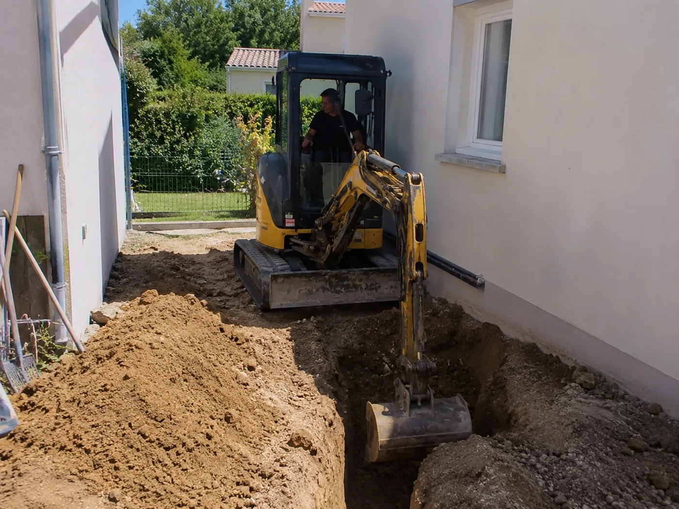 Location de mini-pelle avec chauffeur à Saint-Médard-en-Jalles